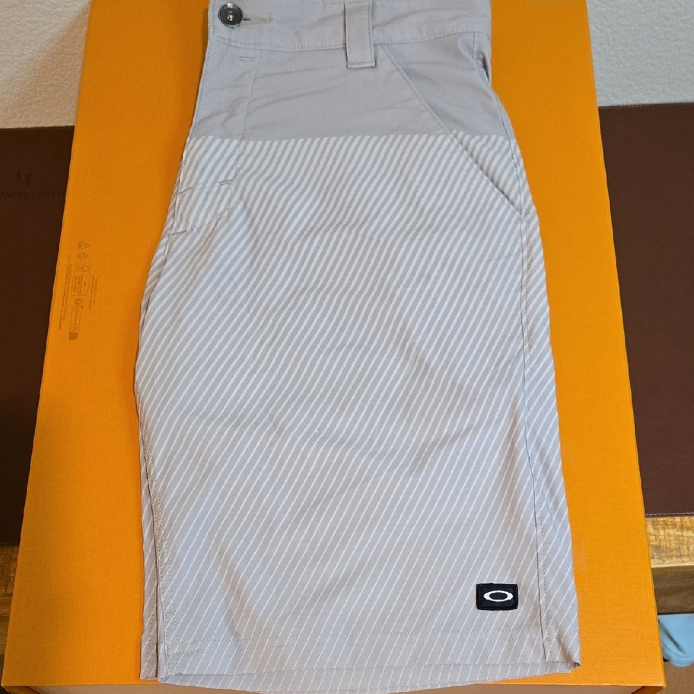Oakley Light Gray Pinstripe‎ Shorts